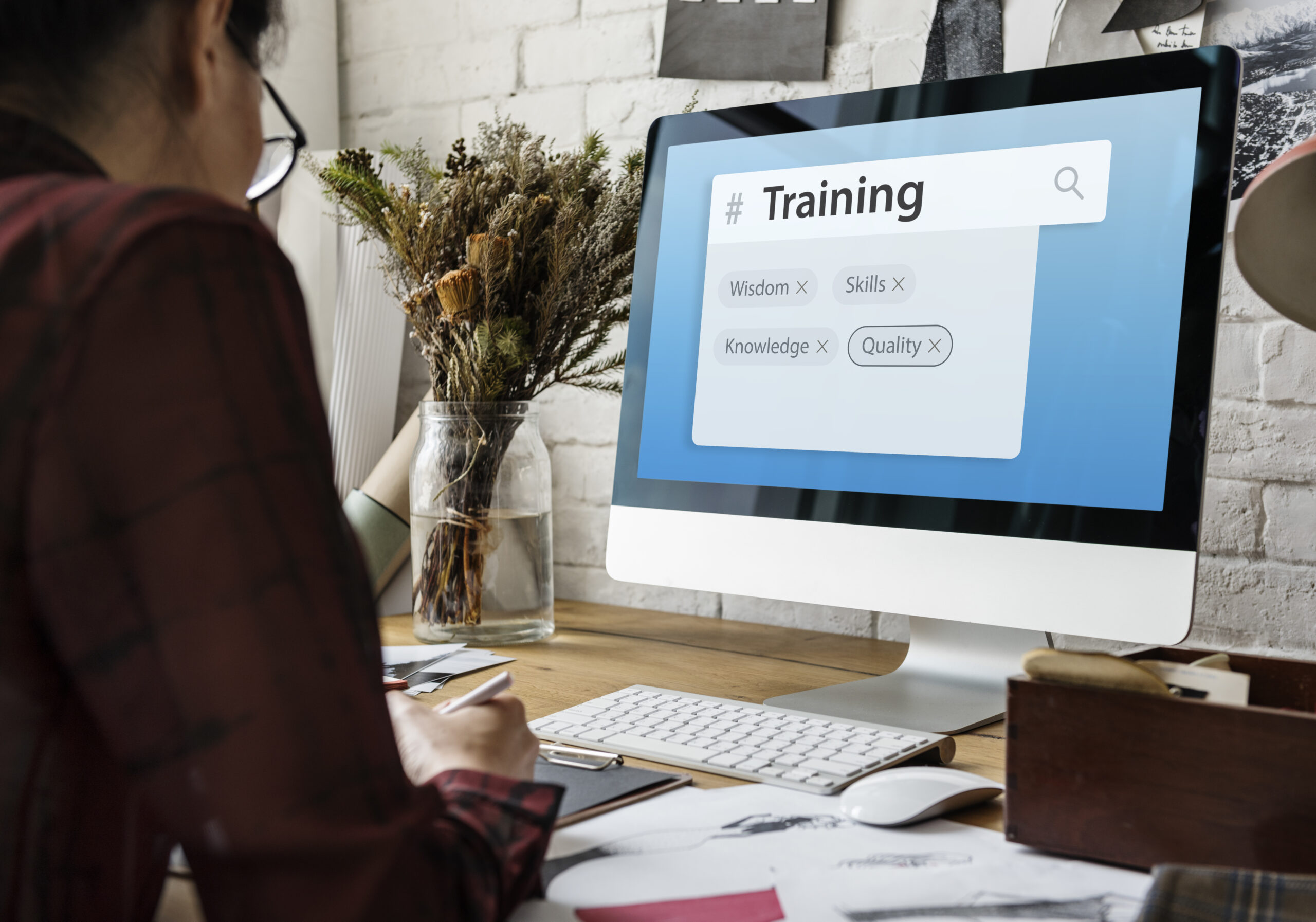 Live training vs Online Learning: Which is Better for Google Workspace?